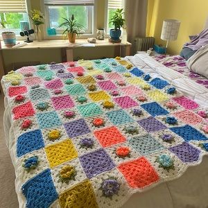 Multicolored Crotched Blanket with Flower Designs